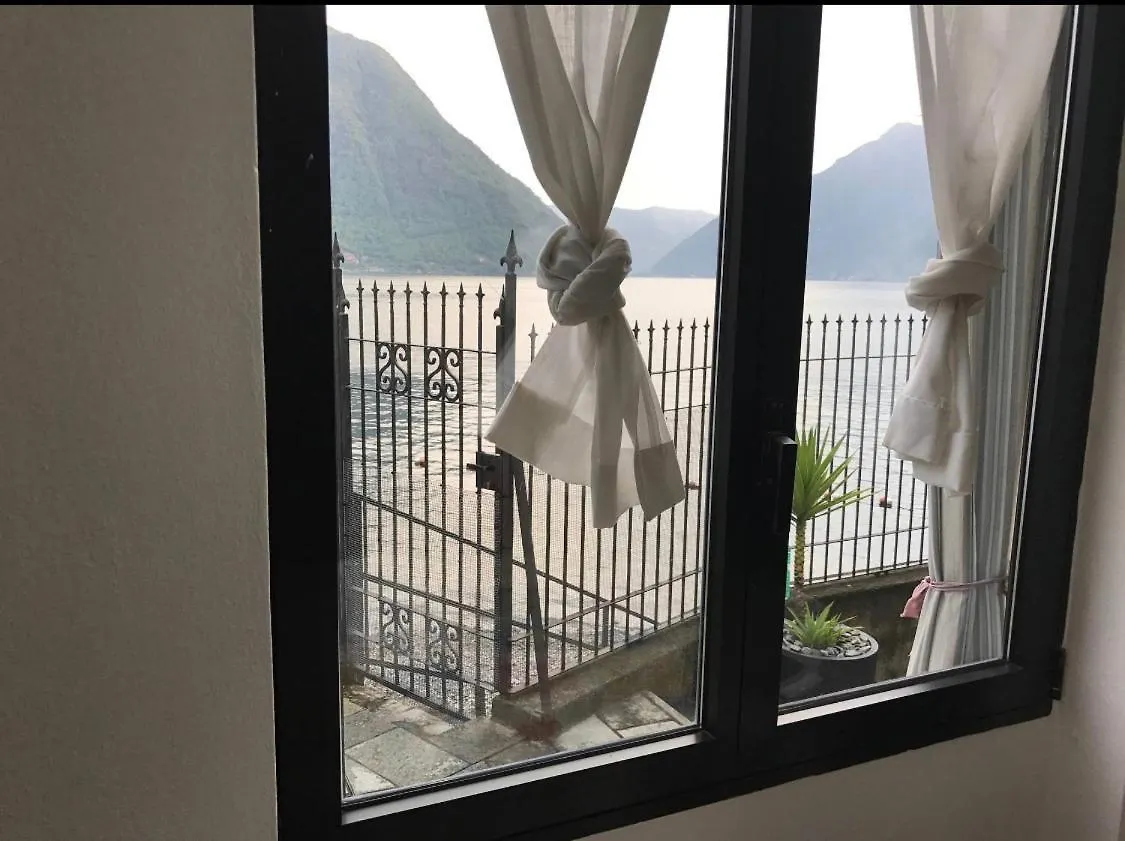 Delicious Apartment On Lakeside Colonno Itália
