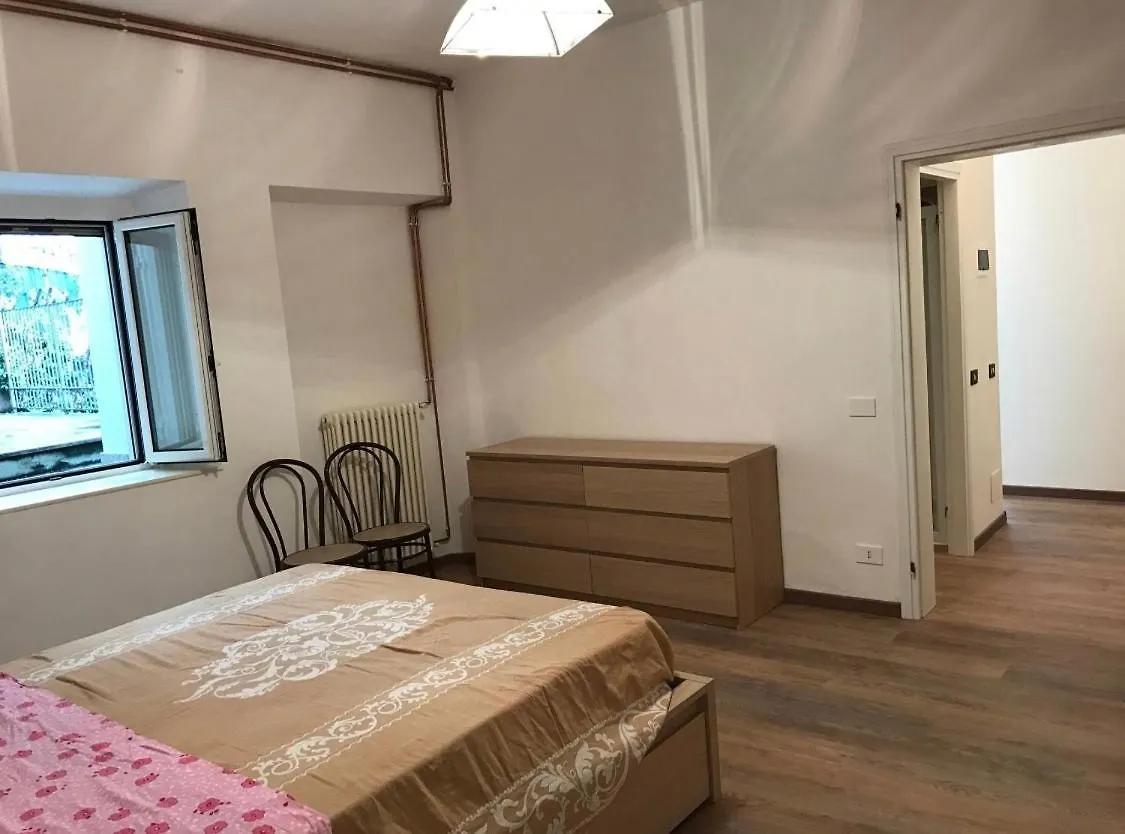 Delicious Apartment On Lakeside Colonno